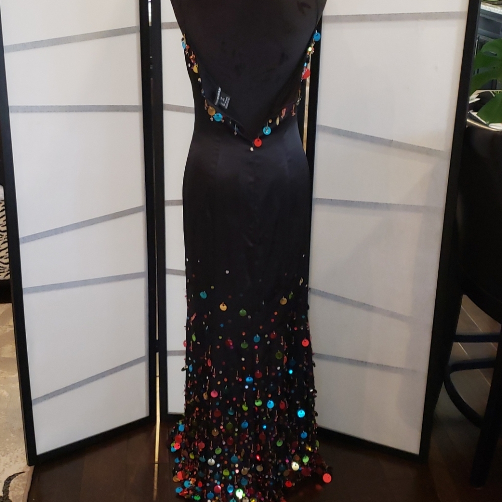 Dress - Picture 5 of 8